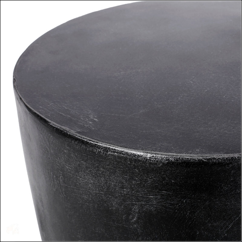 Table d'appoint d'extérieur en béton légère, durable et élégante pour les espaces modernes, parfaite pour le patio ou l'intérieur