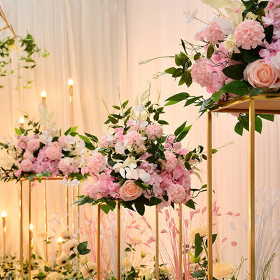 Baumgarten Iron Flower Stand