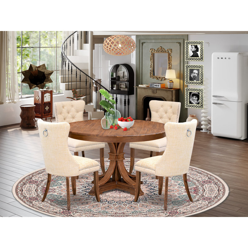 L'ensemble de salle à manger 5 pièces comprend une table de cuisine et 4 chaises de salle à manger rembourrées en tissu de polyester bleu marine avec dossier capitonné, noyer antique