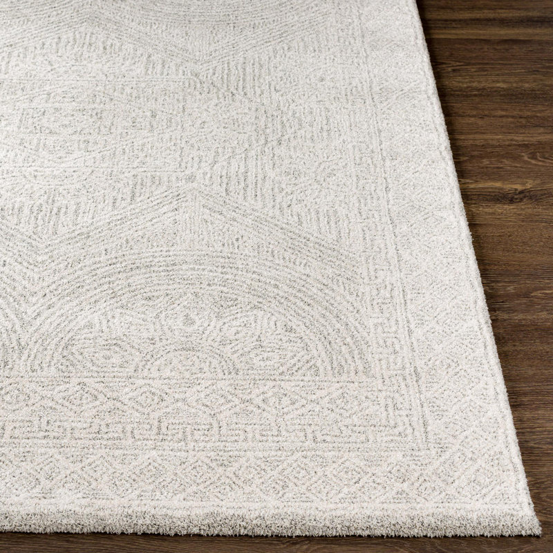 Aime Oriental Indoor Rug, Rectangle 5'3" x 7'3"