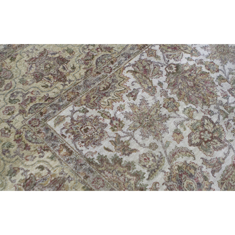Tapis ivoire et doré de haute qualité noué à la main
