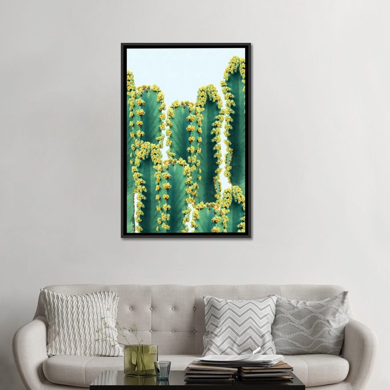 « ornee cactus », reproduction d’impression sur toile tendue, H 48 po x l 32 po x P 1,5 po, Toile avec cadre noir