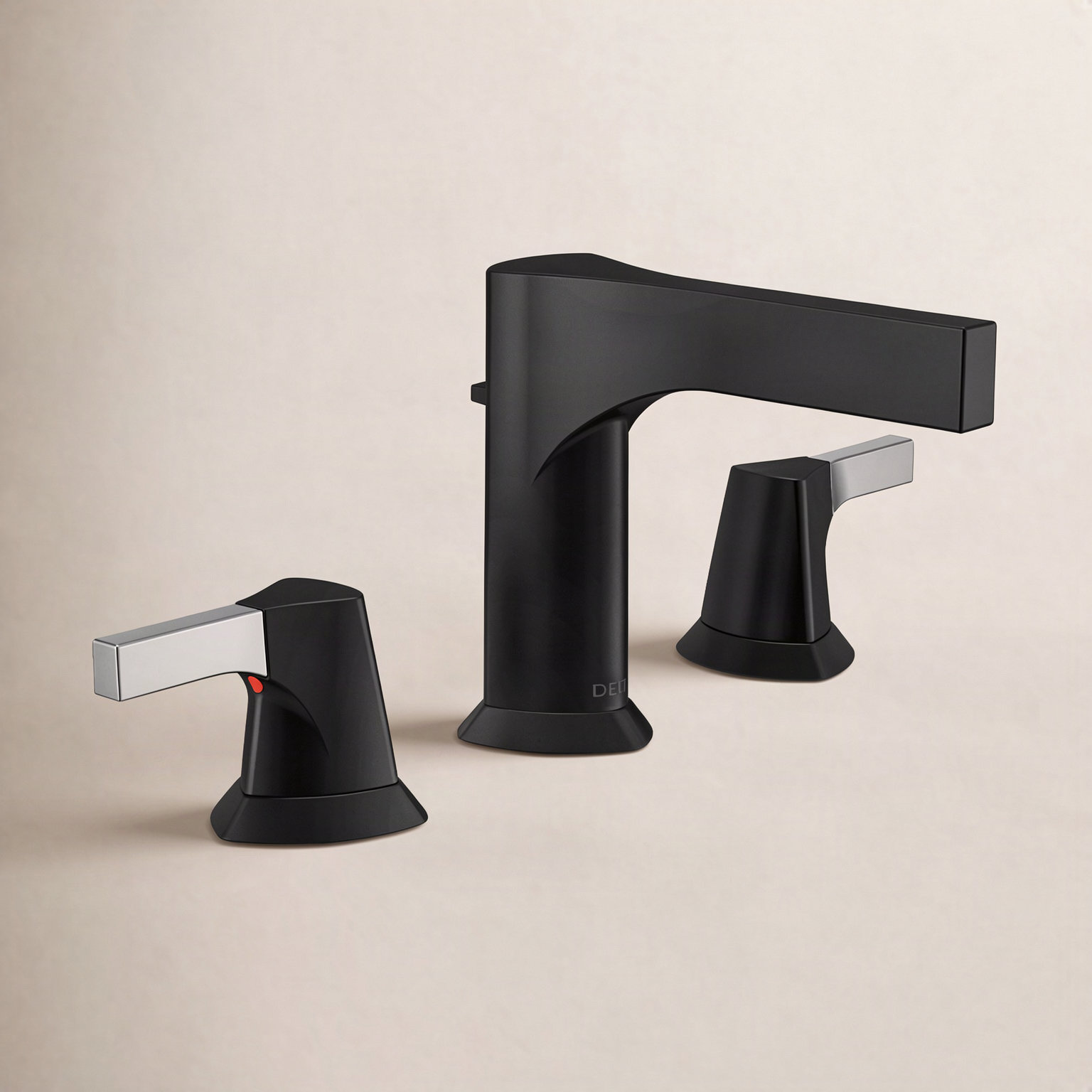 Zura Widespread Bathroom Faucet with Drain, Chrome/Black