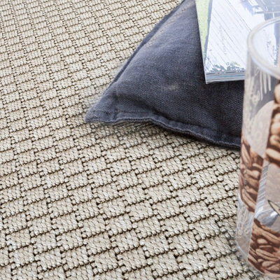 Mirfield Solid Colour Indoor / Outdoor Area Rug