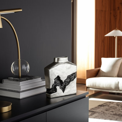 Artistic Table Vase With Fractured Finish For Home Decor - Elegant Tall Flower Vase In Rectangular Shape For Decorative Vases