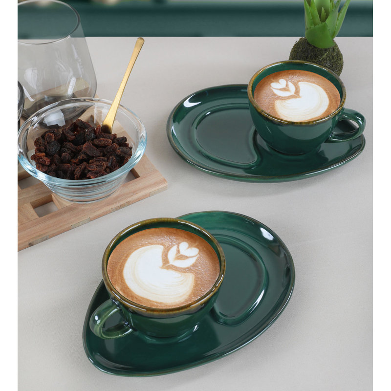 Ensemble de tasses à café élégantes 4 pièces, céramique verte | 100% céramique, 3,6 x 3,6 x 2,7 pouces tasses (2 pièces) - 7,4 oz, soucoupes 5,5 pouces (2 pièces) | Antibactérien, facile à nettoyer, résistant aux chocs thermiques, lavable au lave-vaisselle