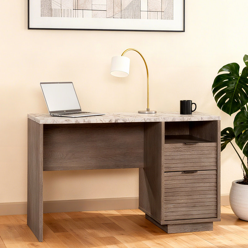 Bureau d'écriture avec tiroirs et tablette ouverte