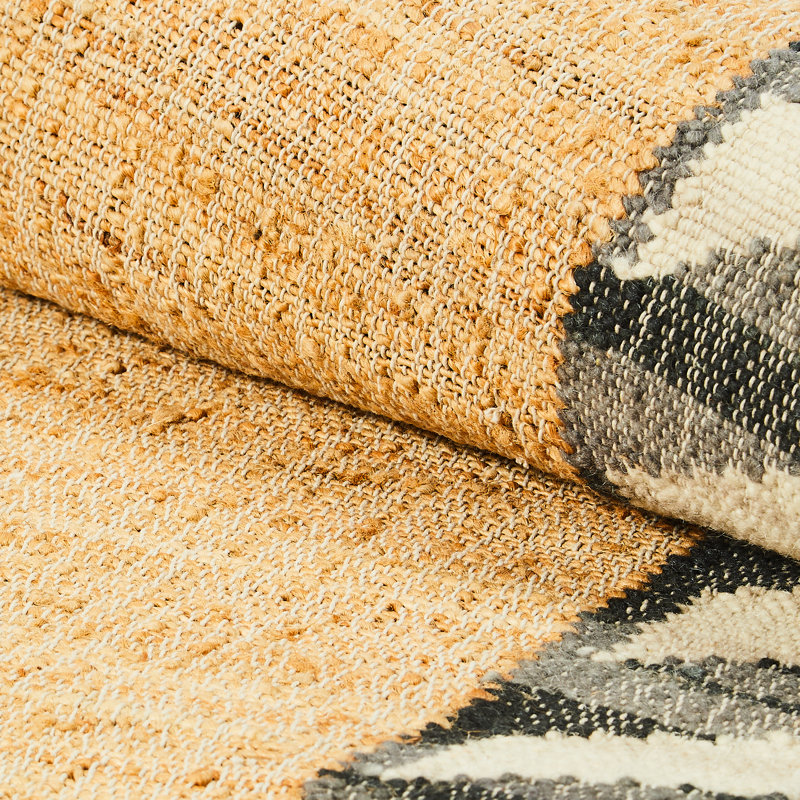Jute Scalloped Black And White 5' X 8' Rug, Rectangle 8' x 10'
