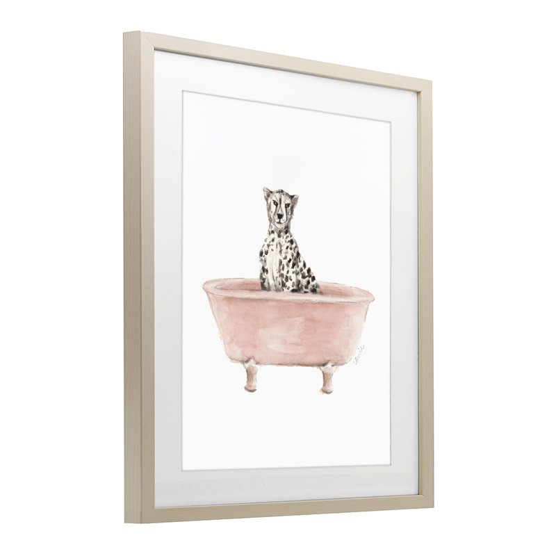 «Cheetah in Pink Tub», reproduction encadrée sous verre, conception de Lanie Loreth, H 21 po x l 17 po