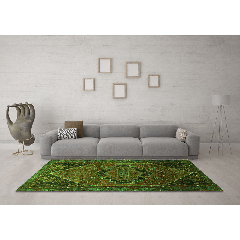 Performance Oriental Indoor Rug, Square 3'