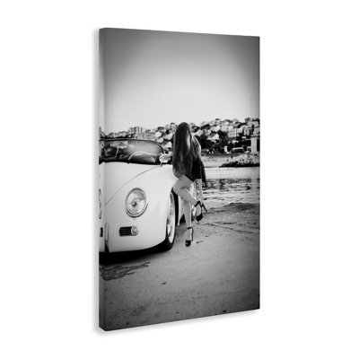 «Chic Stylish Woman» par Car Canvas Wall Art, conception par CAD Designs