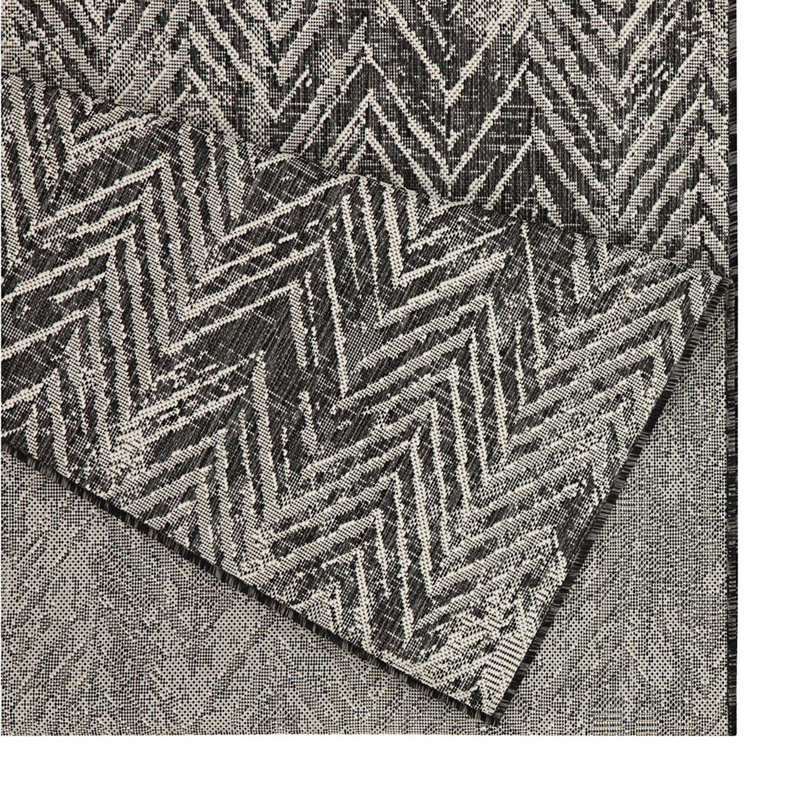  Chevron Indoor/Outdoor Area Rug, Flatweave Accent Rug, Rectangle 7'10" x 10'3"