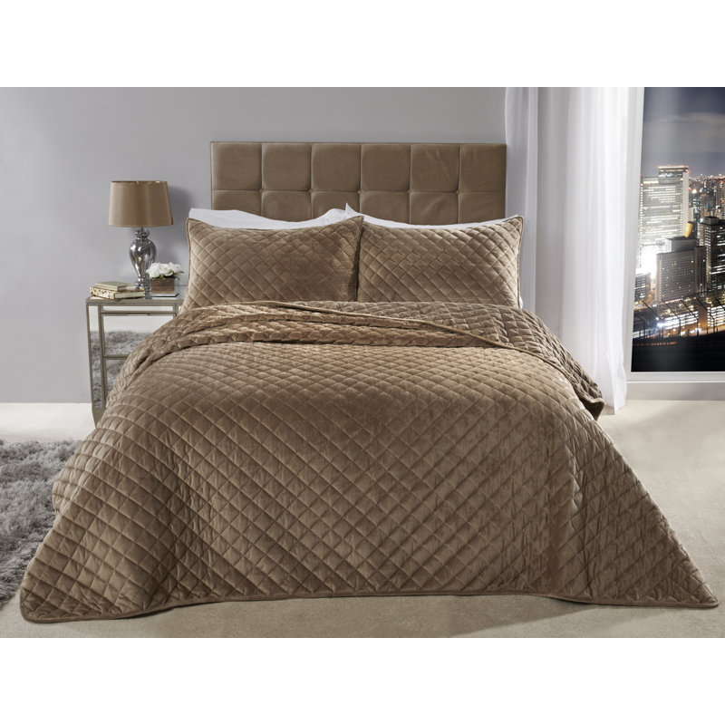 Kacie Polyester Bedspread with Pillow Shams Included, Taupe