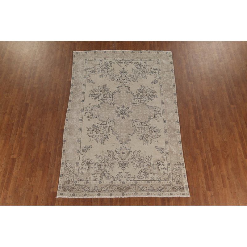 Tapis traditionnel délavé 6 x 9