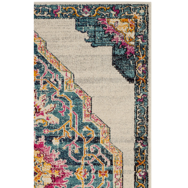 Tapis d'intérieur multicolore oriental Hertzler, Rectangle 5 pi 1 po x 7 pi 7 po