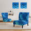 Grand fauteuil de chambre rembourré en velours fleuri et pétales bleu clair