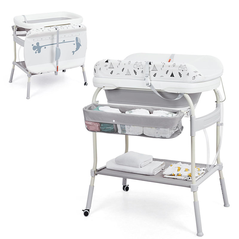 Baignoire pour bébé avec table à langer