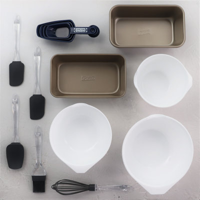 Glad 14 Piece Non-Stick Sweet Bread Kit in Grey and White