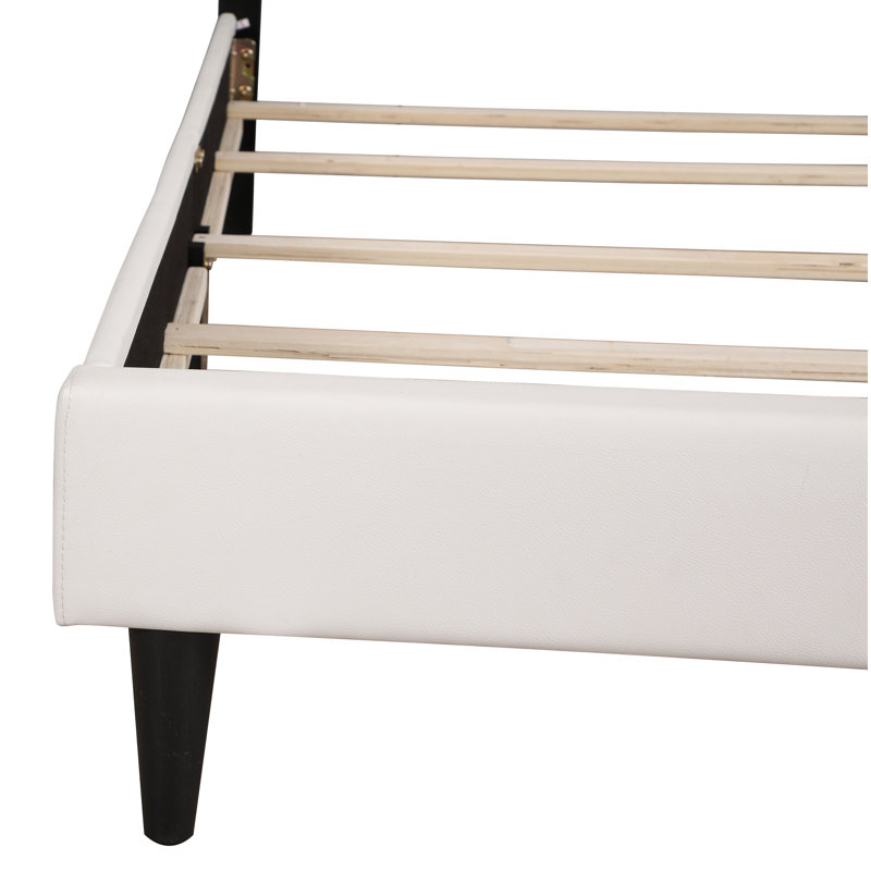 Charmant lit pour des espaces confortables