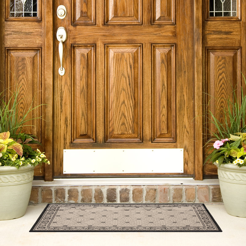 Arneshia Oriental Ivory/Black Indoor / Outdoor Area Indoor/Outdoor Area Rug, Rectangle 2'7" x 5'