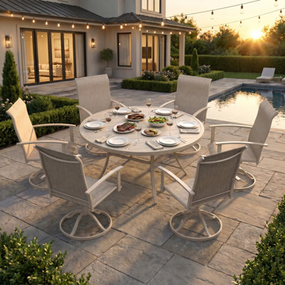 Ensemble repas de patio 50 po pour 6 personnes avec chaises pivotantes