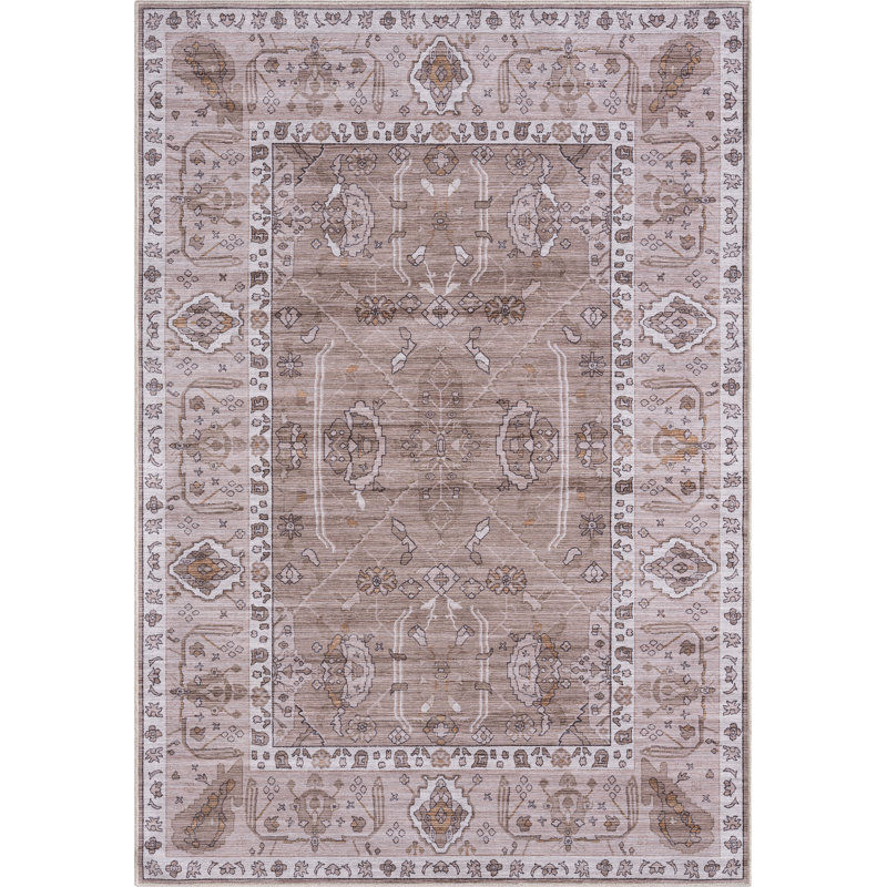 Ladamion Oriental Indoor Rug, Rectangle 4' x 6'