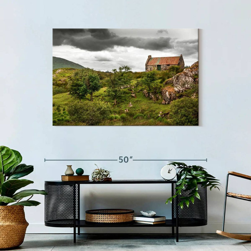 Alvord Irish Village Cabin, H 30 po x l 45 po
