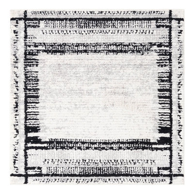 Ethelyn Indoor Rug
