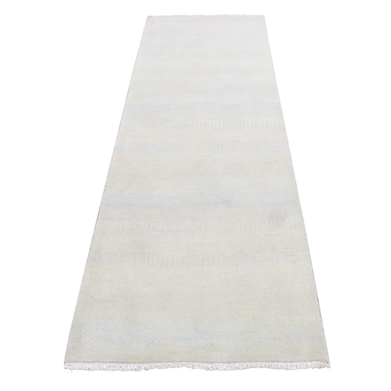 Tapis unique 2 pi 7 po x 8 pi 4 po Brogue