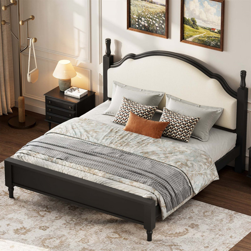 Grand lit plateforme en bois avec tête de lit tapissier, structure robuste et tissu élégant pour le confort et le style (matelas non inclus)