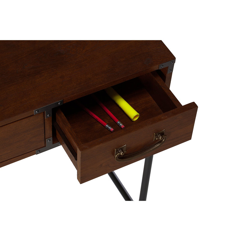 Bureau d'ordinateur Cropsey, Cerise côtière