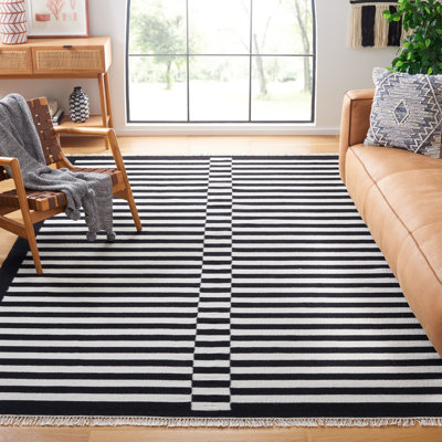 Tapis noir / ivoire Delia