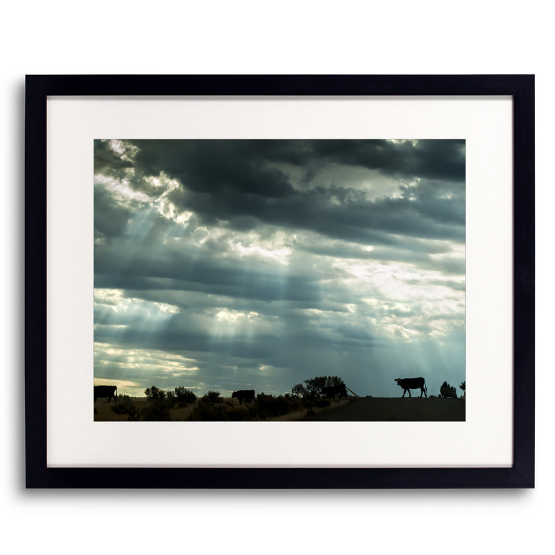 Range Crossing par Tom Kostes - photographie, Papier avec cadre noir, 24" H x 30" W