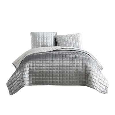  Microfiber 3 Piece Coverlet Set