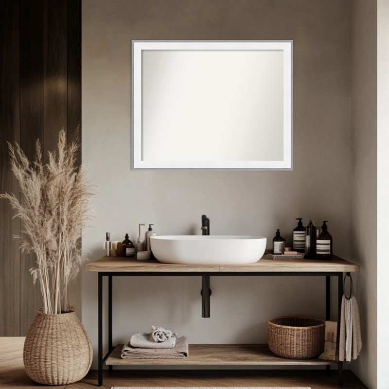 Miroir de salle de bain mural Maya, Argent blanc, 25,25 po x 31,25 po