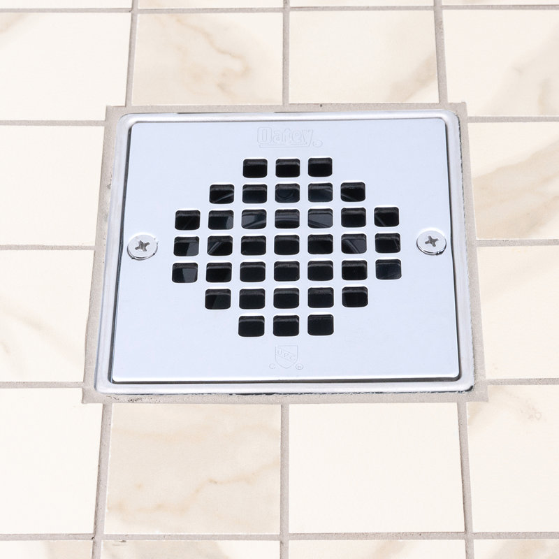 42267 Crépine carrée en acier inoxydable à visser à profil bas avec anneau