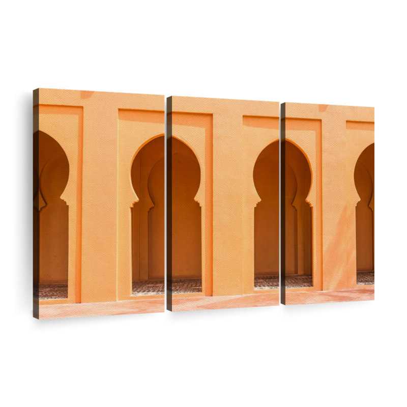 Architecture «Classic Moroccan Arches» sur toile, H 24 po x l 38 po x P 1,25 po
