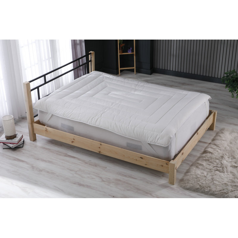 Cochecton 1'' Wool Mattress Topper, Queen