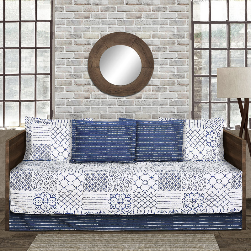 Monique 100% Cotton, Polyester Patchwork Coverlet
