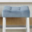 Ensemble de 2 tabourets de hauteur comptoir en velours avec sièges capitonnés, finition blanc délavé, bleu-325866349
