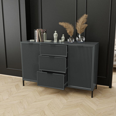 Barriner 135cm W 3 - Drawer Chest of Drawers