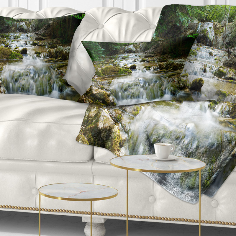 Coussin Natural Spring Waterfall