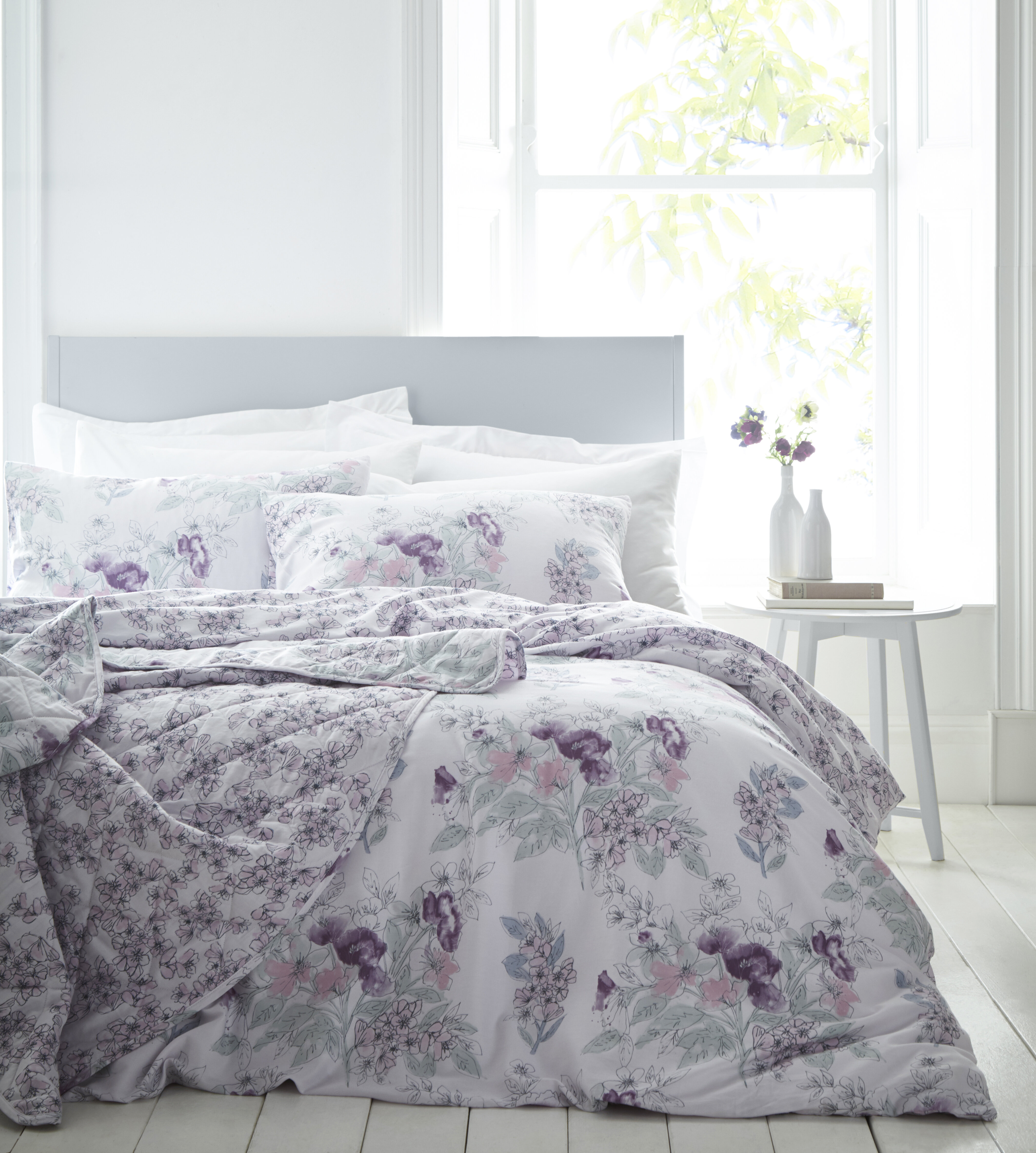 Forde Pink Floral 100% Cotton 200 Thread Count Reversible Duvet Cover Set