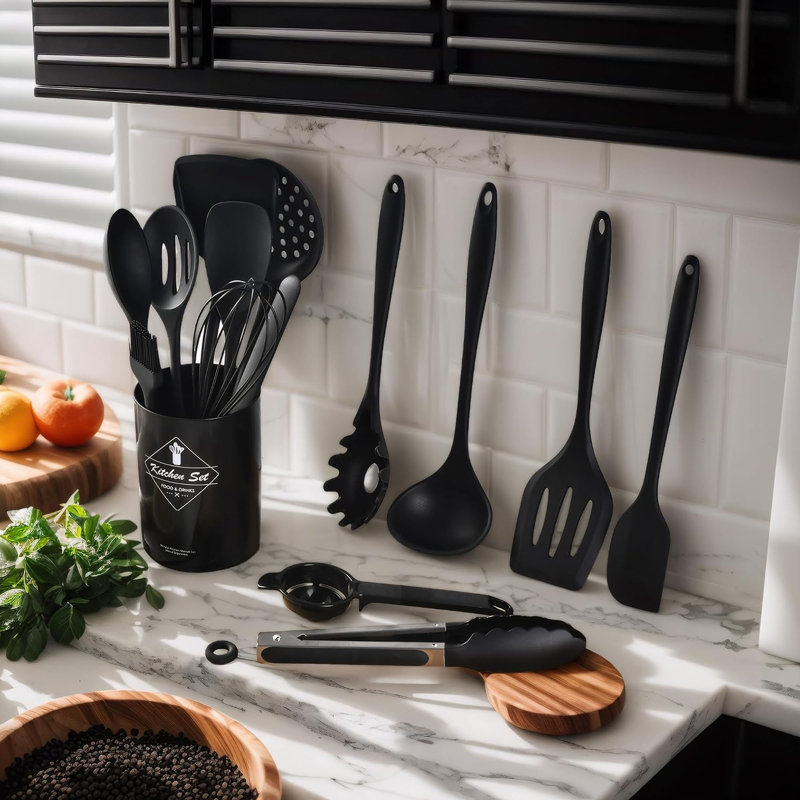 Ensemble de 15 ustensiles de cuisine en silicone, noir.
