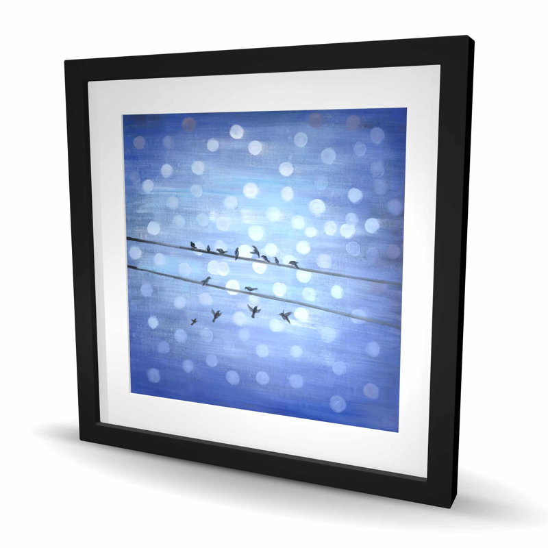 «Birds on Glittering Blue Sky - Scenic Animals», reproduction encadrée, Noir