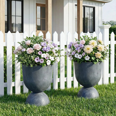 Modern Decorative Garden Pots for Indoor & Outdoor Use