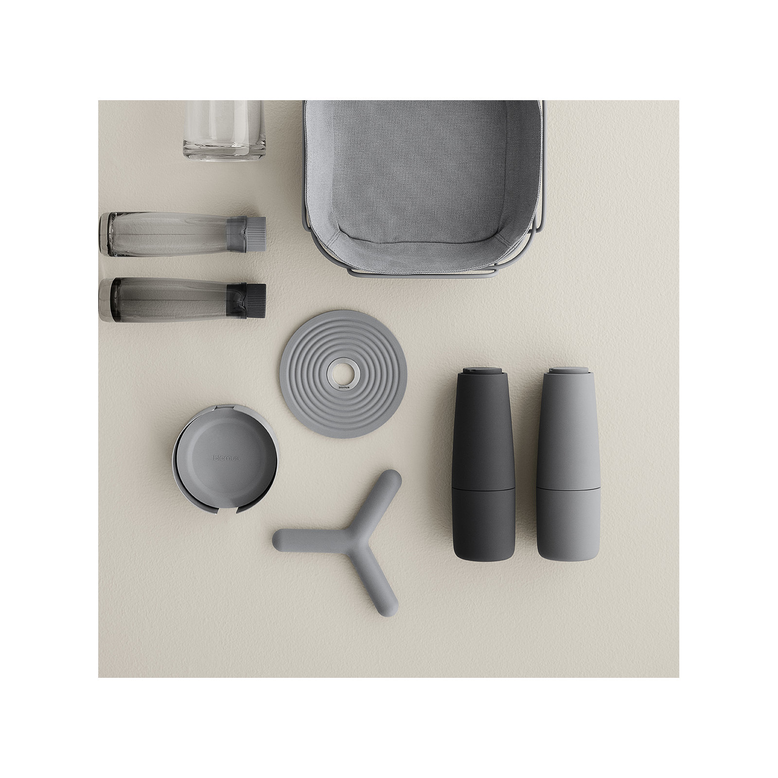 SALPI Salt and Pepper Grinder Set, Sharksin/Magnet