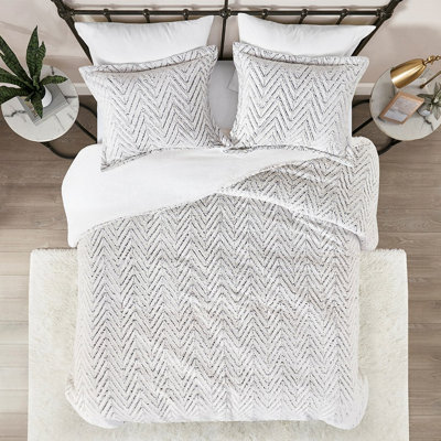Faux Fur King/ King Comforter - Pattern, Soft Down Alternative Fill, Machine Wash, Bedding Ultra , Warm Washable, Approved