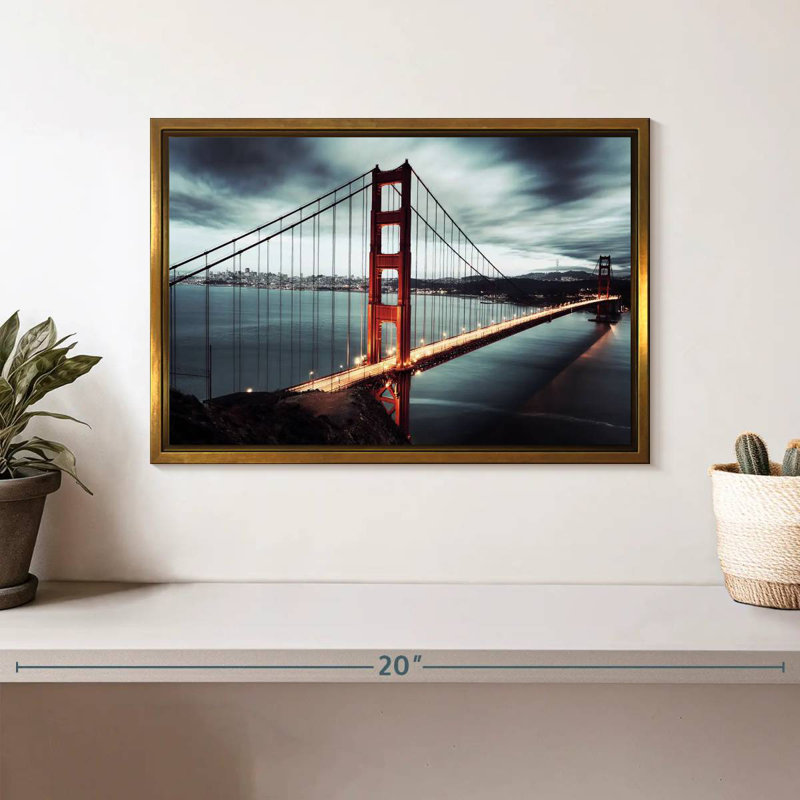 Nuage de tempête Golden Gate Bridge, Cadre flottant doré, 13 po x 9 po
