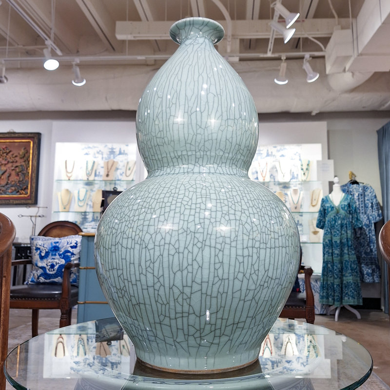 Porcelain Vase Crackle